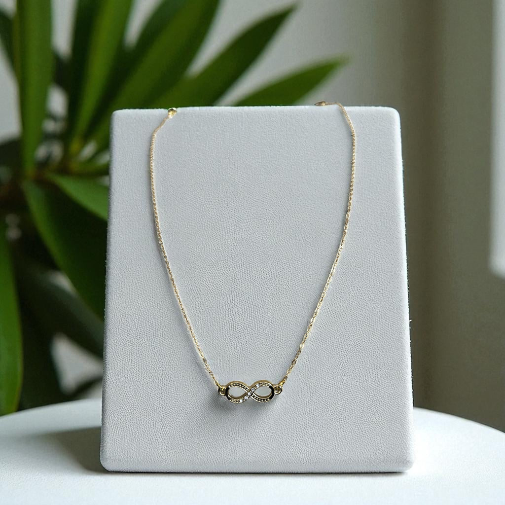 The Everlasting Knot - Infinity Necklace Gold & Silver